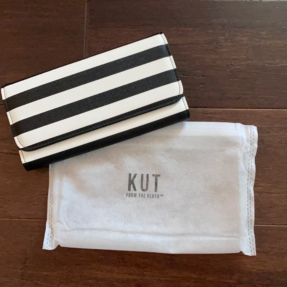 Kut from the Kloth Stripe wallet BRAND NEW!